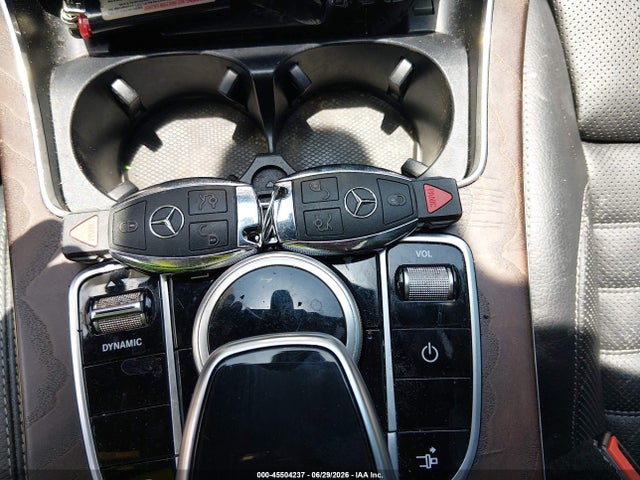 45504237 :رقم المزاد ، WDDWJ4JB2JF737946 vin ، 2018 Mercedes-benz C 300 مزاد بيع