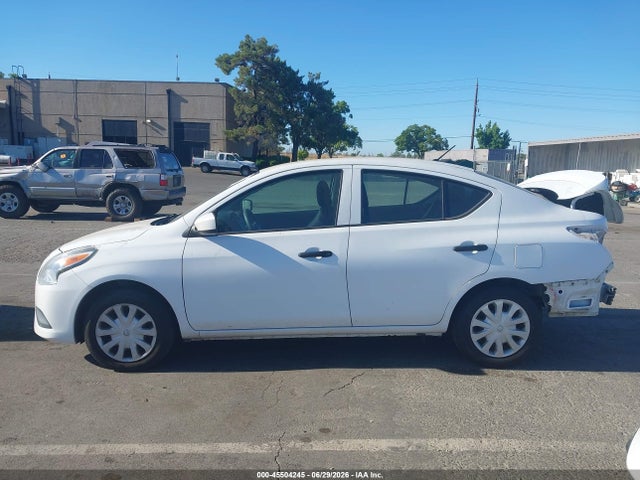 3N1CN7AP7JL851531 Nissan Versa 1.6 S+