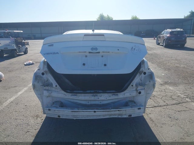 3N1CN7AP7JL851531 Nissan Versa 1.6 S+