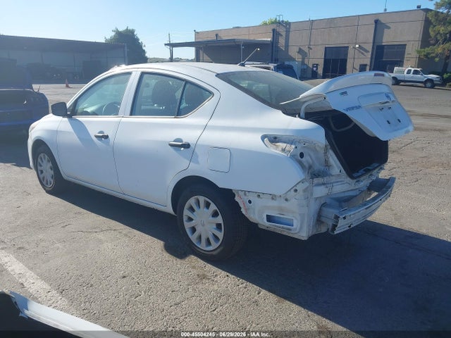 3N1CN7AP7JL851531 Nissan Versa 1.6 S+