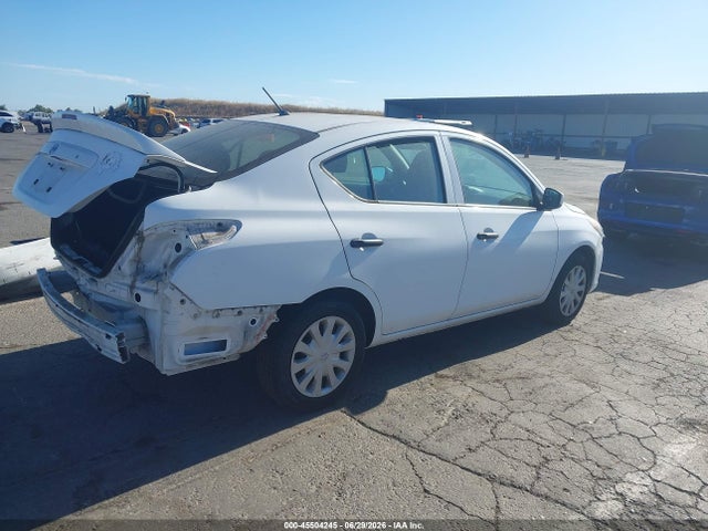 3N1CN7AP7JL851531 Nissan Versa 1.6 S+