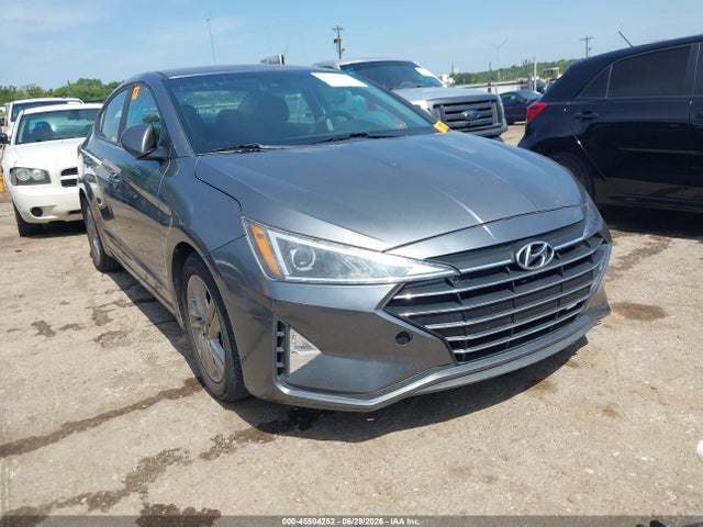 Продажа на аукционе авто 2019 Hyundai Elantra Sel, vin: 5NPD84LF7KH458044, номер лота: 45504252