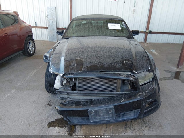 2013 Ford Mustang მანქანა იყიდება აუქციონზე, vin: 1ZVBP8EMXD5270065, აუქციონის ნომერი: 45504278