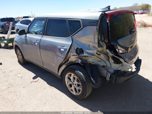 KIA SOUL LX 2022 KNDJ23AU3N7822775 Image 3