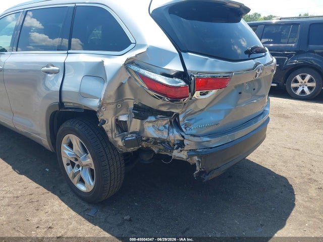 Продажа на аукционе авто 2015 Toyota Highlander Limited V6, vin: 5TDDKRFH3FS171800, номер лота: 45504347