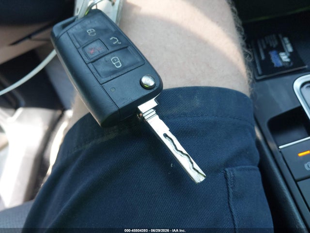 Продажа на аукционе авто 2019 Volkswagen Jetta 1.4t R-line/1.4t S/1.4t Se, vin: 3VWC57BU0KM168600, номер лота: 45504393