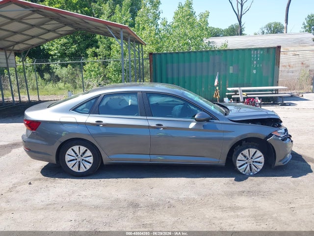 Продажа на аукционе авто 2019 Volkswagen Jetta 1.4t R-line/1.4t S/1.4t Se, vin: 3VWC57BU0KM168600, номер лота: 45504393