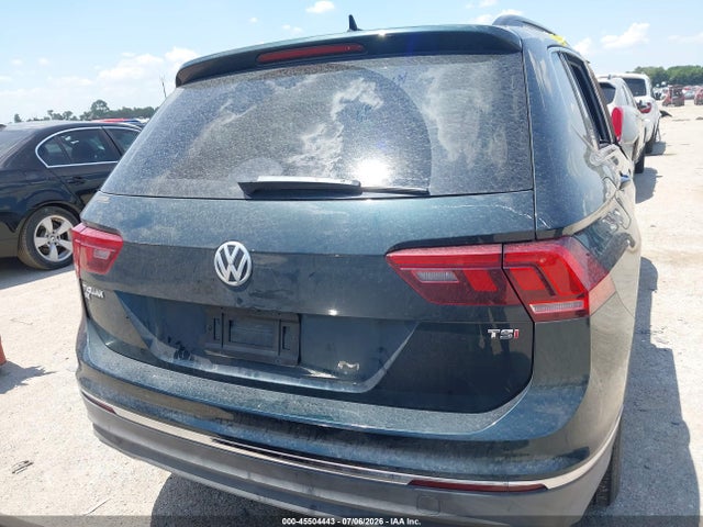 2018 Volkswagen Tiguan 2.0t Se/2.0t Sel მანქანა იყიდება აუქციონზე, vin: 3VV3B7AX4JM208149, აუქციონის ნომერი: 45504443