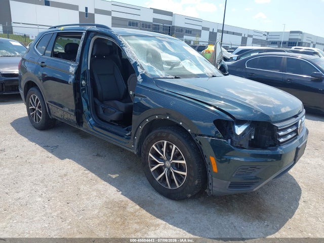 2018 Volkswagen Tiguan 2.0t Se/2.0t Sel მანქანა იყიდება აუქციონზე, vin: 3VV3B7AX4JM208149, აუქციონის ნომერი: 45504443