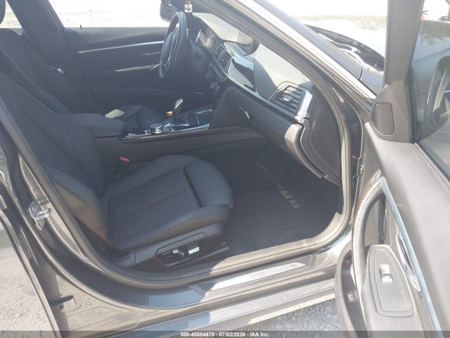 45504470 :رقم المزاد ، WBA8D9G37HNU64801 vin ، 2017 Bmw 330i Xdrive مزاد بيع
