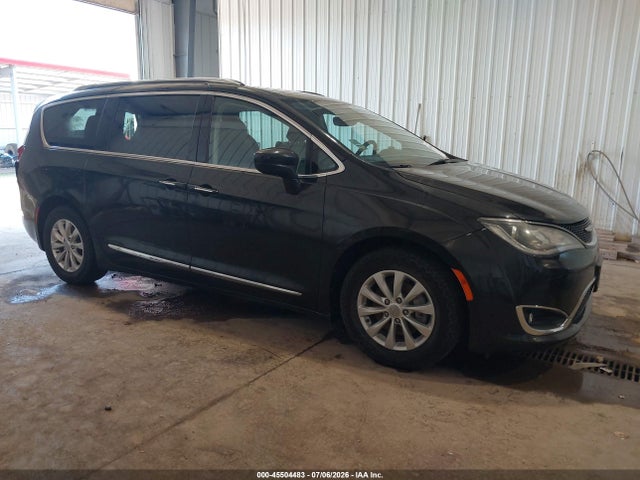 Aukcja sprzedaży 2018 Chrysler Pacifica Touring L, vin: 2C4RC1BG4JR109163, numer aukcji: 45504483