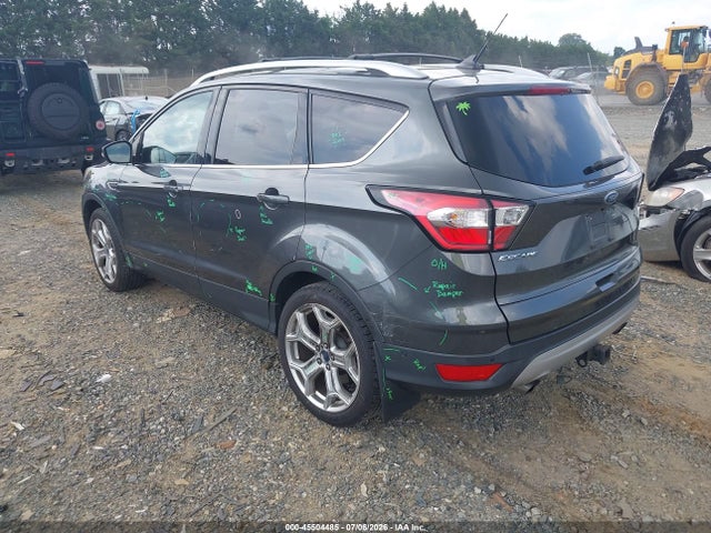 45504485 :رقم المزاد ، 1FMCU9J9XJUC43582 vin ، 2018 Ford Escape Titanium مزاد بيع