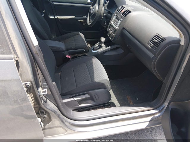 2010 Volkswagen Jetta S მანქანა იყიდება აუქციონზე, vin: 3VWJX7AJ3AM022120, აუქციონის ნომერი: 45504503