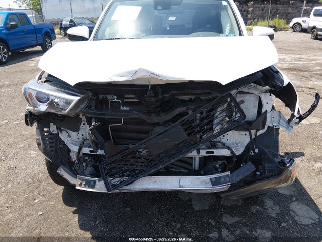 JTEMU5JR8M5958940 Toyota 4RUNNER SR5