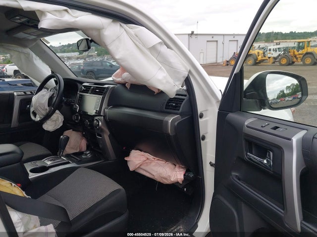 JTEMU5JR8M5958940 Toyota 4RUNNER SR5