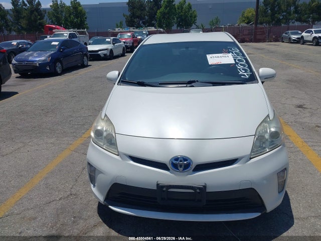 Toyota Prius Two 2015 JTDKN3DU4F0415016 Image 6