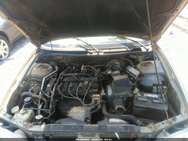 45504581 :رقم المزاد ، 1YVGF22C715243187 vin ، 2001 Mazda 626 Es/lx مزاد بيع