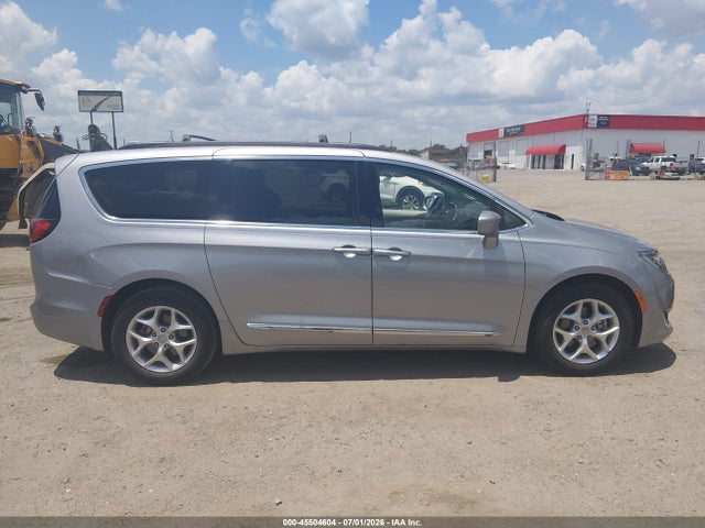 45504604 :رقم المزاد ، 2C4RC1BG4HR803507 vin ، 2017 Chrysler Pacifica Touring-l مزاد بيع
