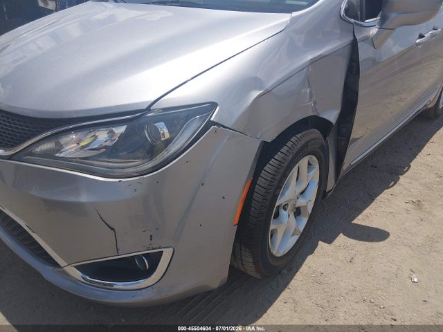 45504604 :رقم المزاد ، 2C4RC1BG4HR803507 vin ، 2017 Chrysler Pacifica Touring-l مزاد بيع