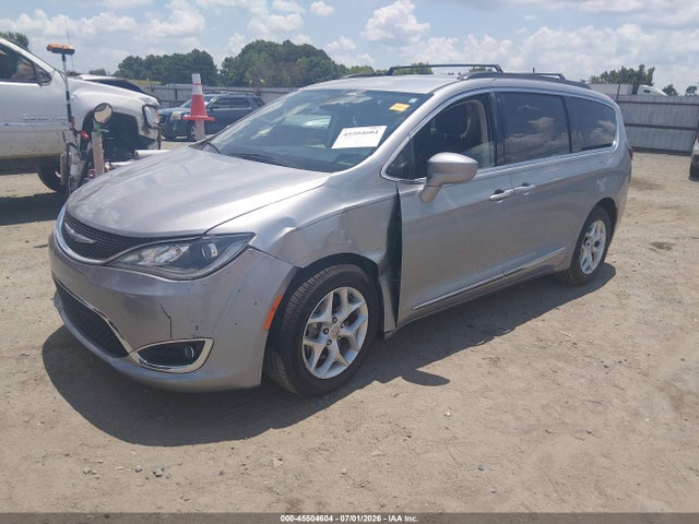 45504604 :رقم المزاد ، 2C4RC1BG4HR803507 vin ، 2017 Chrysler Pacifica Touring-l مزاد بيع