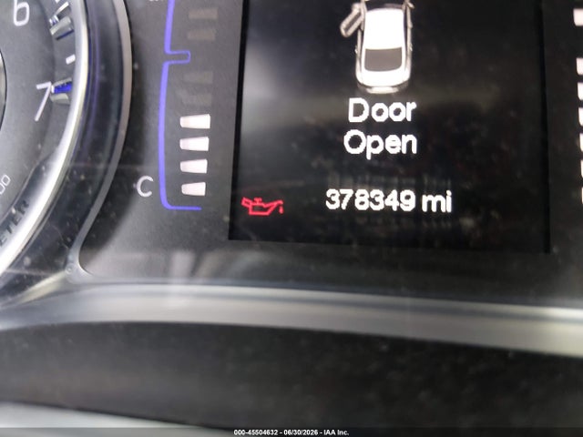 45504632 :رقم المزاد ، 1C3CCCAGXFN730970 vin ، 2015 Chrysler 200 Limited مزاد بيع