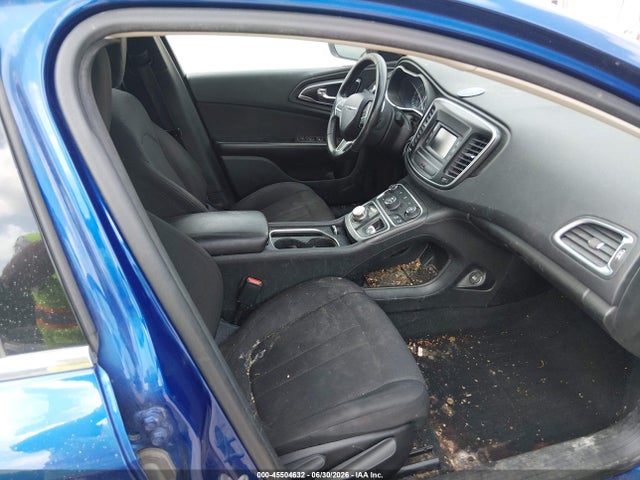 45504632 :رقم المزاد ، 1C3CCCAGXFN730970 vin ، 2015 Chrysler 200 Limited مزاد بيع