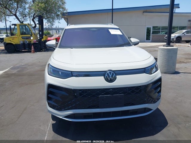 3VVLR7RM4SM018682 Volkswagen Tiguan 2.0t Sel R-line
