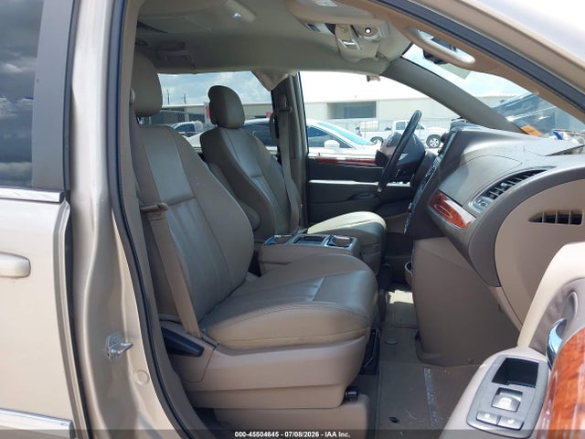 45504645 :رقم المزاد ، 2C4RC1BG6GR240247 vin ، 2016 Chrysler Town & Country Touring مزاد بيع