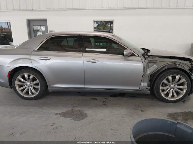 45504650 :رقم المزاد ، 2C3CCAAG8JH280208 vin ، 2018 Chrysler 300 Touring L مزاد بيع