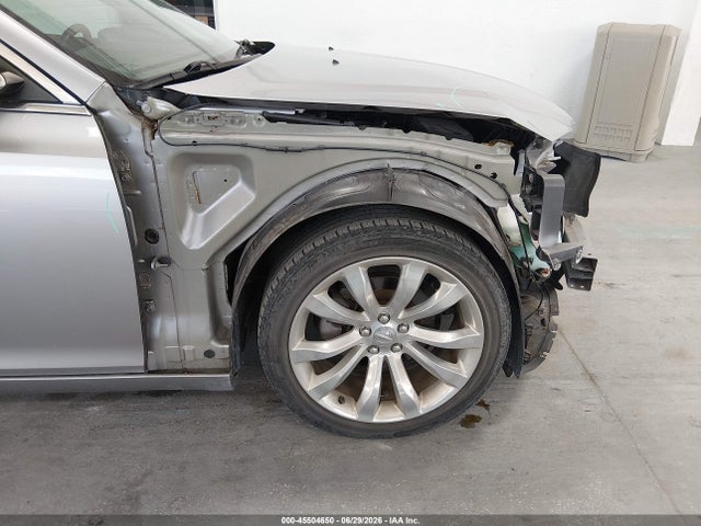 45504650 :رقم المزاد ، 2C3CCAAG8JH280208 vin ، 2018 Chrysler 300 Touring L مزاد بيع