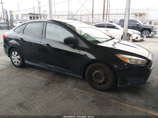Ford FOCUS S 2017 1FADP3E22HL325211 главное изображение
