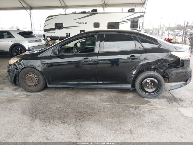 1FADP3E22HL325211 Ford FOCUS S
