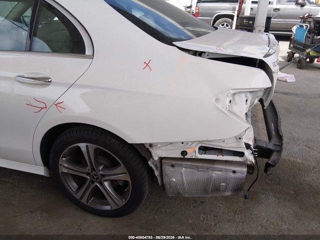 Mercedes-Benz E 350 2020 W1KZF8DB2LA762721 Image 19