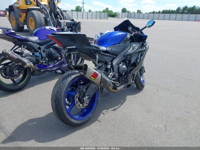 Yamaha YZFR6 2020 JYARJ28E9LA006762 Image 4