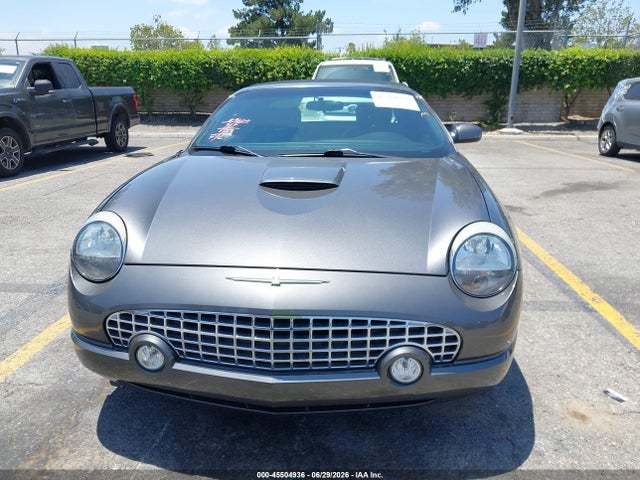 45504936 :رقم المزاد ، 1FAHP60AX3Y112858 vin ، 2003 Ford Thunderbird مزاد بيع