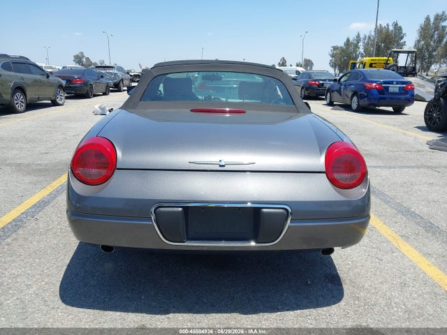 45504936 :رقم المزاد ، 1FAHP60AX3Y112858 vin ، 2003 Ford Thunderbird مزاد بيع