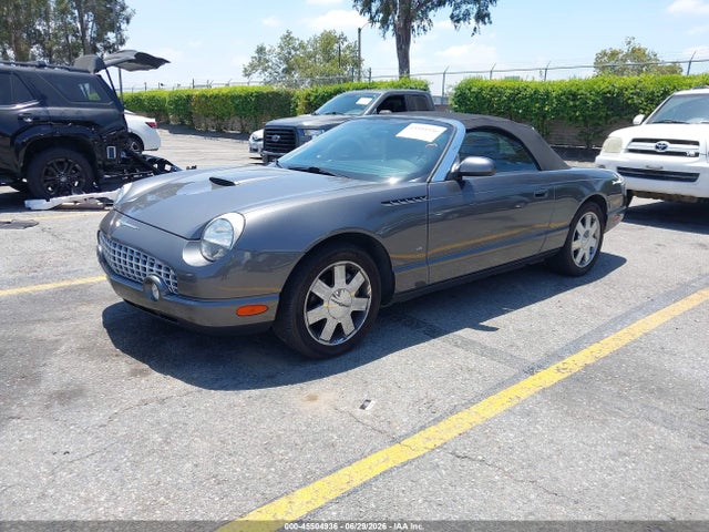 45504936 :رقم المزاد ، 1FAHP60AX3Y112858 vin ، 2003 Ford Thunderbird مزاد بيع