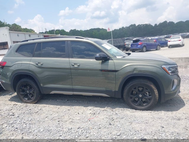 Продажа на аукционе авто 2024 Volkswagen Atlas 2.0t Peak Edition Se W/technology, vin: 1V2CR2CA2RC574290, номер лота: 45504950