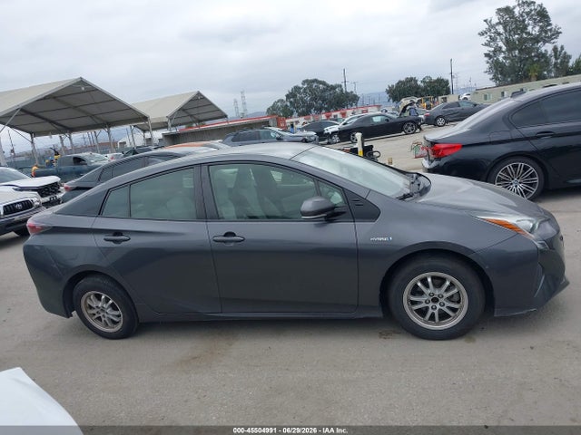 Toyota Prius Two 2018 JTDKBRFU7J3059936 Image 13
