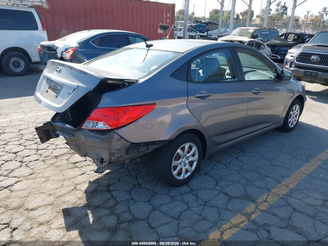 2013 Hyundai Accent Gls მანქანა იყიდება აუქციონზე, vin: KMHCT4AE7DU549484, აუქციონის ნომერი: 45504998