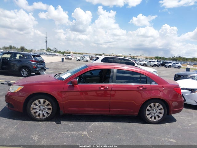 Продажа на аукционе авто 2014 Chrysler 200 Lx, vin: 1C3CCBAB6EN206289, номер лота: 45505012
