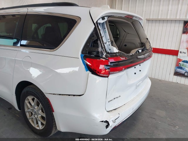 Продаж на аукціоні авто 2022 Chrysler Pacifica Touring L, vin: 2C4RC1BG4NR155677, номер лоту: 45505042