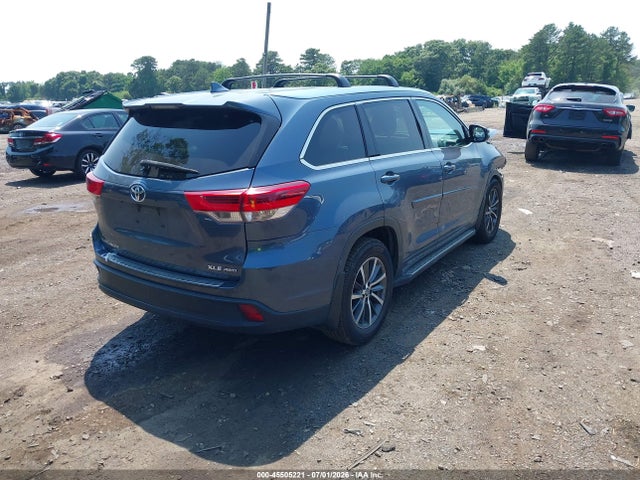 Продаж на аукціоні авто 2017 Toyota Highlander Xle, vin: 5TDJZRFH3HS483620, номер лоту: 45505221