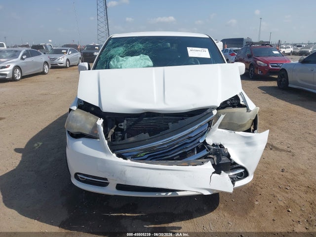 Auction sale of the 2014 Chrysler Town & Country S, vin: 2C4RC1HG3ER225239, lot number: 45505239