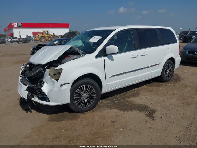 Auction sale of the 2014 Chrysler Town & Country S, vin: 2C4RC1HG3ER225239, lot number: 45505239