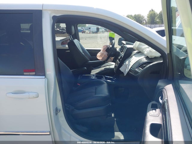 Продажа на аукционе авто 2014 Chrysler Town & Country S, vin: 2C4RC1HG3ER225239, номер лота: 45505239