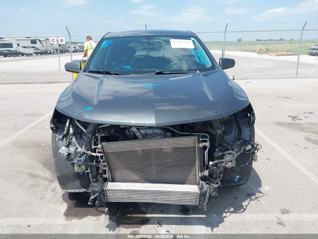 2GNAXJEV2J6150072 Chevrolet EQUINOX LT