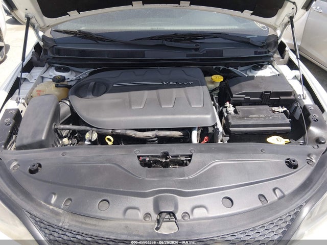 2015 Chrysler 200 S მანქანა იყიდება აუქციონზე, vin: 1C3CCCbg9fn722163, აუქციონის ნომერი: 45505396