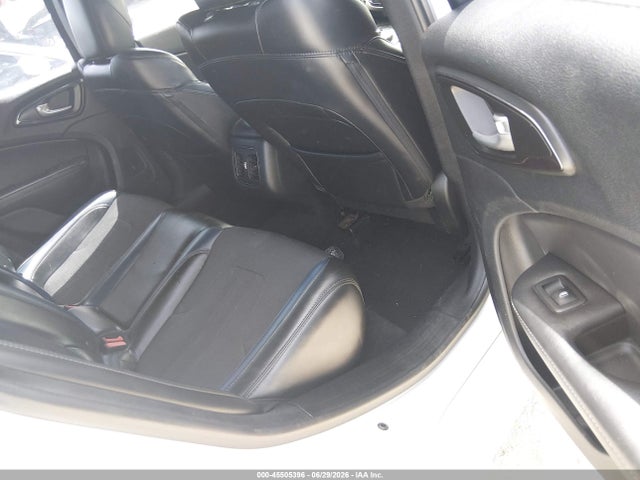2015 Chrysler 200 S მანქანა იყიდება აუქციონზე, vin: 1C3CCCbg9fn722163, აუქციონის ნომერი: 45505396