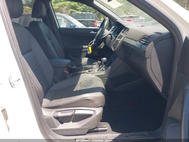 45505417 :رقم المزاد ، 3VV2B7AX1MM051132 vin ، 2021 Volkswagen Tiguan 2.0t Se/2.0t Se R-line Black/2.0t Sel مزاد بيع